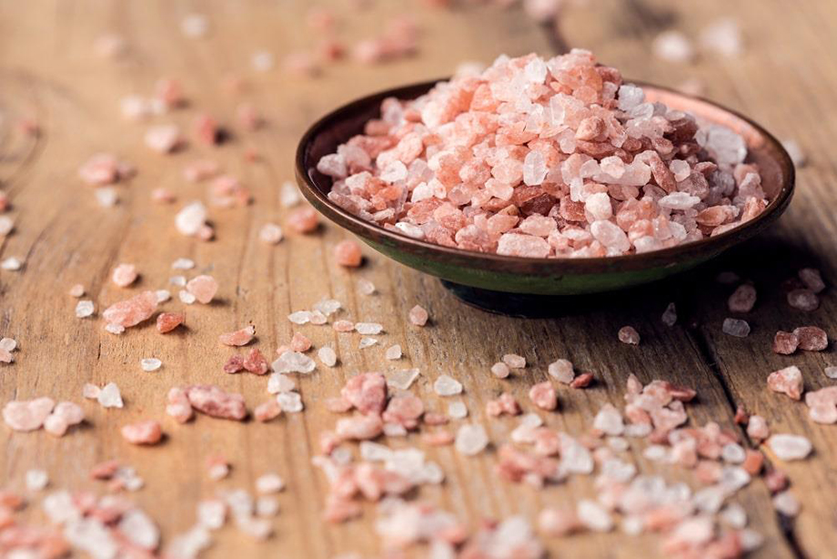 Как выглядит розовая гималайская соль