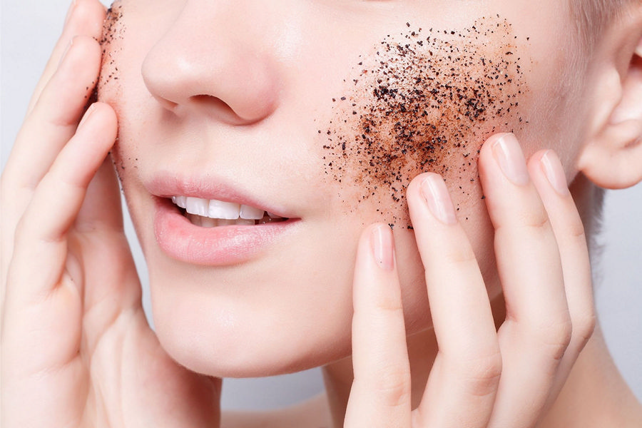 чистка кожи лица натуральным скрабом