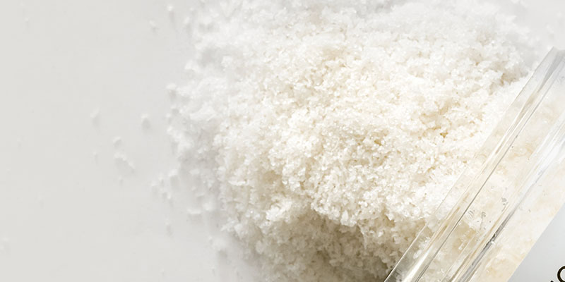 Скраб для головы из соли: польза и рецепт